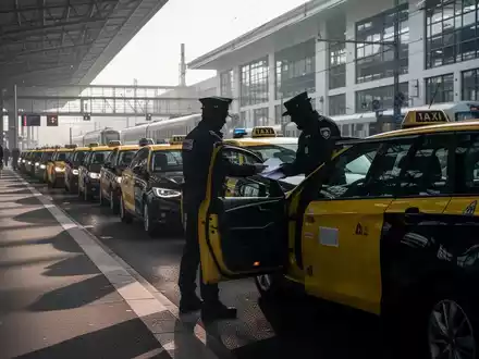 Finanzpolizei greift durch: Taxi-Branche im Visier der Behörden - Foto: über boerse-global.de