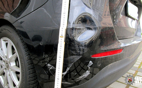 POL-PDKL: Nach Spiegel-Kollision ins Auto gespuckt - Foto: presseportal.de
