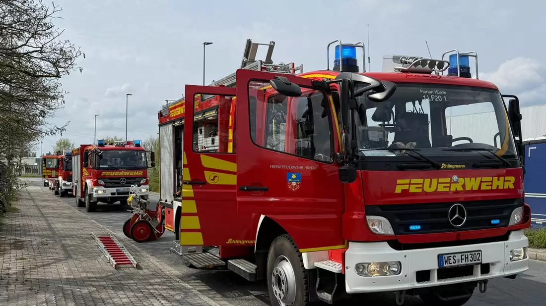 FW Hünxe: Ausgelöste Brandmeldeanlage - Eineinhalb Stunden im Einsatz - Bild: presseportal.de
