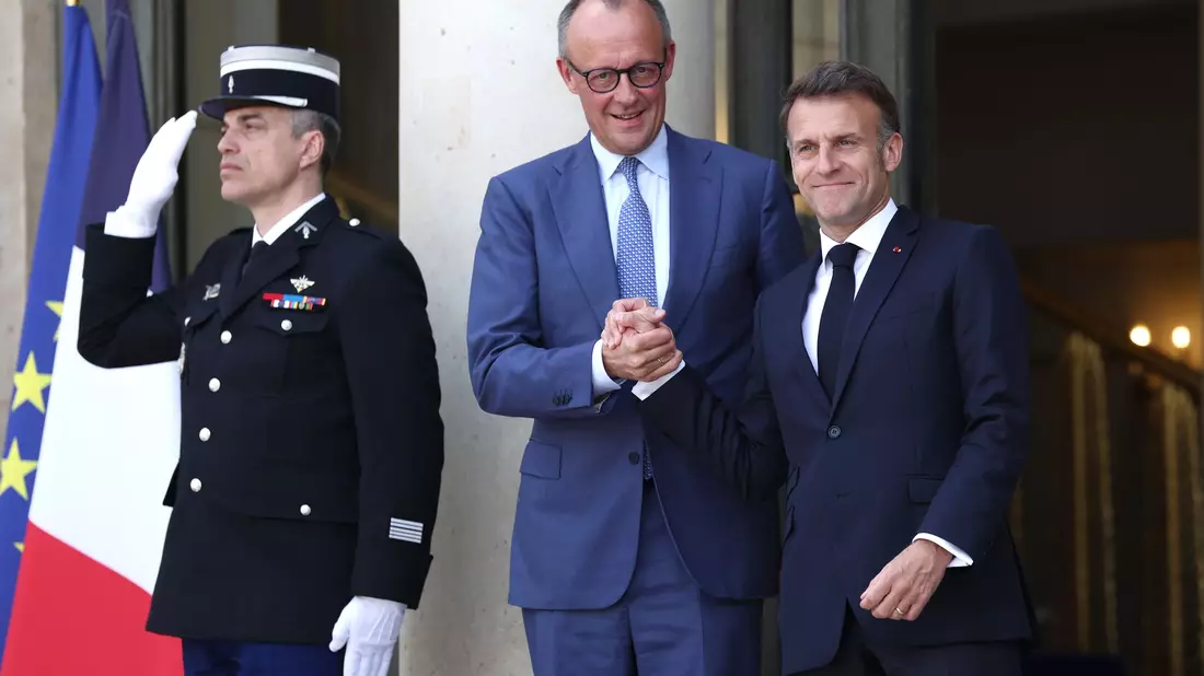 Bundeskanzler Merz nahm in der französischen Hauptstadt an den Beratungen über eine Sicherung der Straße von Hormus teil. - Bild: Tom Nicholson/Pool Getty Images Europe/PA Wire/dpa