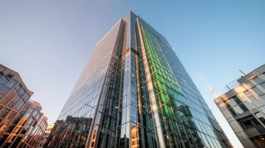 Helvetia Holding Aktie: Gipfelsturm! - Bild: über boerse-global.de