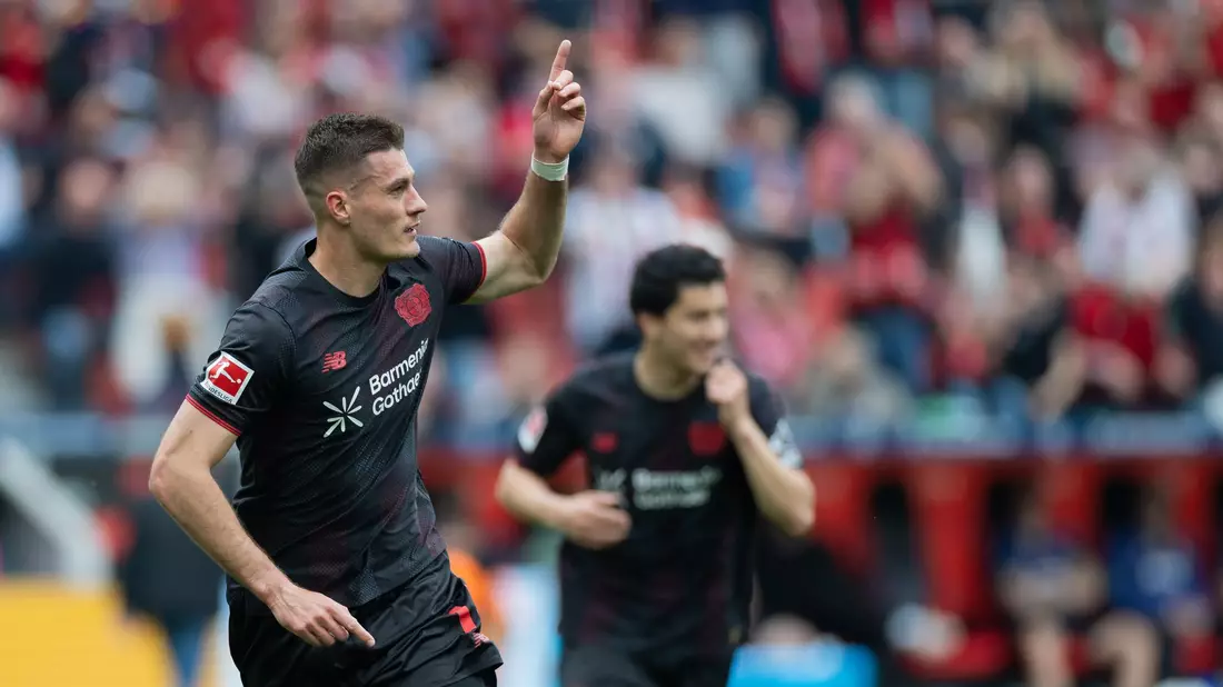 Patrik Schick jubelt über sein Tor zum 1:0.  - Bild: Rolf Vennenbernd/dpa