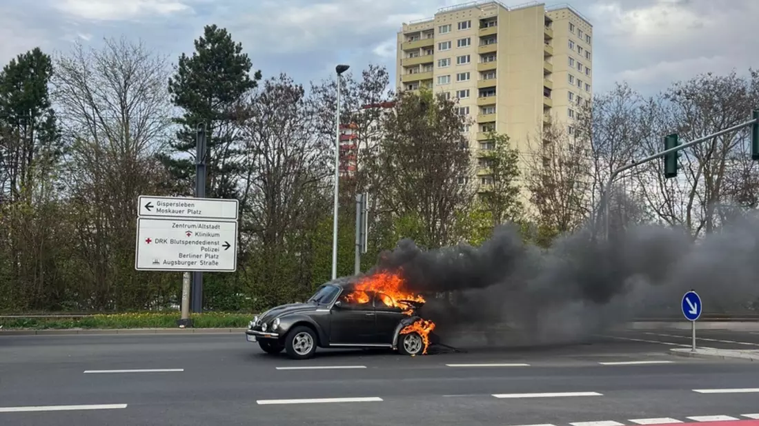 LPI-EF: Oldtimer ausgebrannt - Bild: presseportal.de