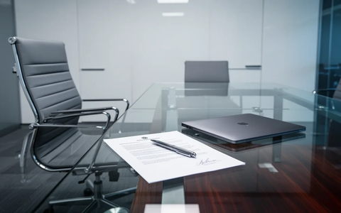 Constellation Software Aktie: Führungswechsel trifft Übernahme - Foto: über boerse-global.de