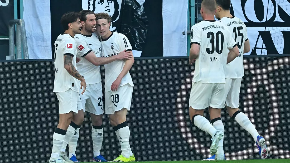 Jubel bei Borussia: Joe Scally brachte Gladbach gegen Mainz früh in Führung. - Bild: Ulrich Hufnagel/dpa