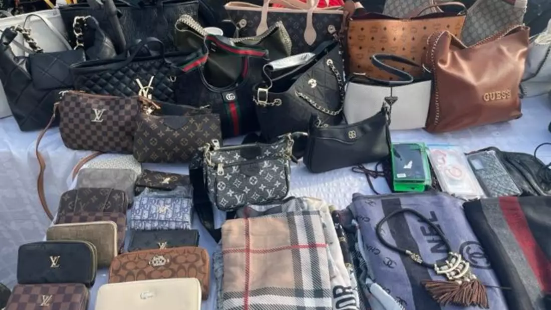 POL-OF: Kontrolle auf dem Trödelmarkt: 120 mutmaßliche Plagiate sichergestellt - Bild: presseportal.de