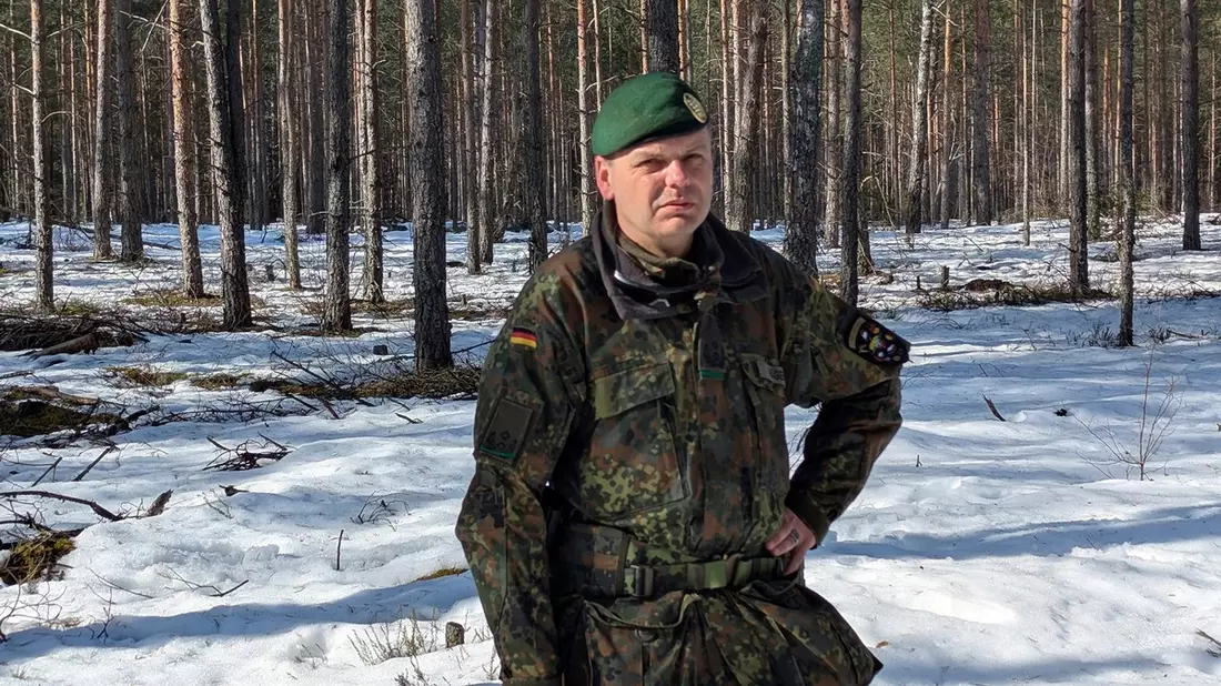 Das ist die Zeitenwende.- hr berichtet über hessische Soldatinnen und Soldaten in Litauen - Bild: presseportal.de