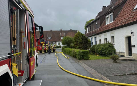 FW-DT: Feuer 3 Dachstuhlbrand - Foto: presseportal.de