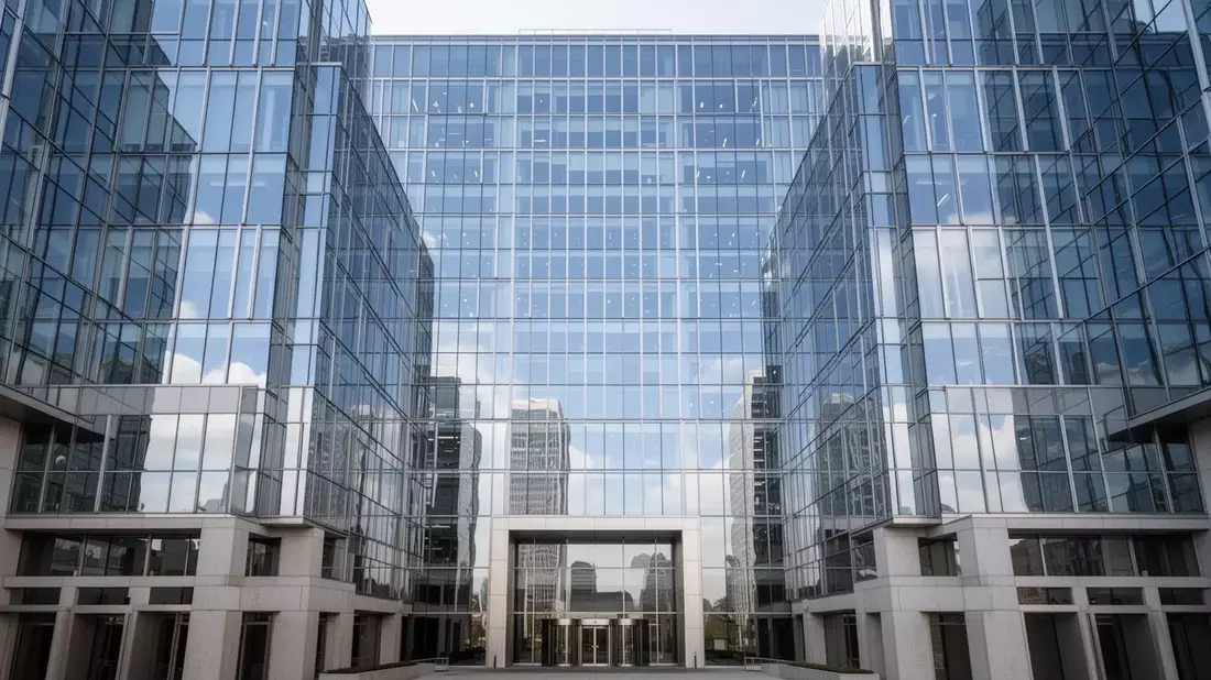 Invesco Aktie: Zahlenfokus nach AUM-Update - Bild: über boerse-global.de