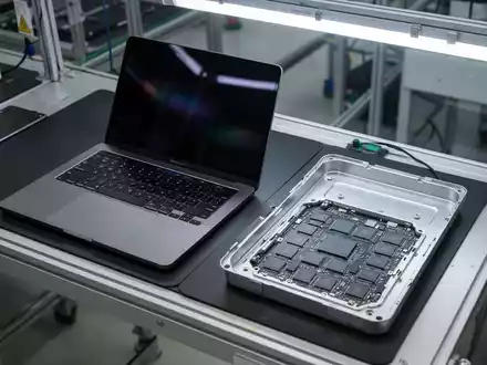 Apple verschiebt OLED-MacBook Pro auf 2027 - Foto: über boerse-global.de