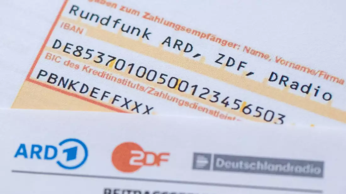 Ist die Berichterstattung der Öffentlich-Rechtlichen grob einseitig? (Symbolbild) - Bild: Sebastian Kahnert/dpa