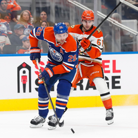 Leon Draisaitl ist zurück auf dem Eis. - Foto: CODIE MCLACHLAN/The Canadian Press/dpa