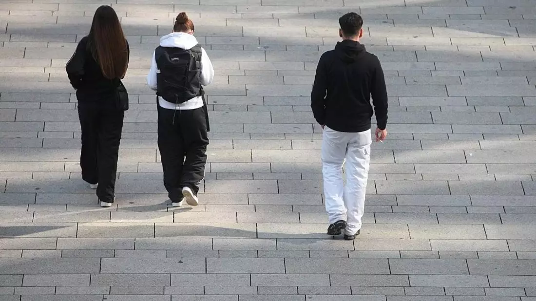 Junge Leute (Archiv) - Bild: via dts Nachrichtenagentur