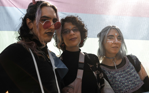 Raum für Vielfalt schaffen: So lassen sich Behandlung von und Umgang mit trans* und nichtbinären Personen verbessern - Foto: presseportal.de