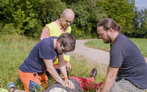 Herzkreislaufstillstand - nur jeder Zehnte überlebt / Bündnis fordert bundesweit einheitliche Ersthelfenden-Alarmierung via Smartphone - Foto: presseportal.de