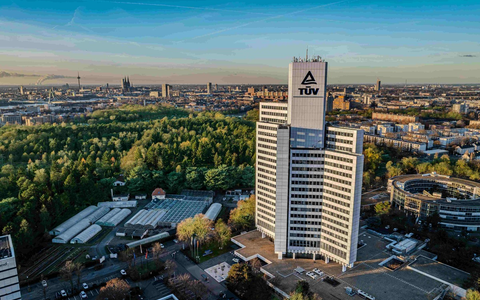 Unternehmensbilanz 2025: TÜV Rheinland wächst weltweit und macht neue Technologien sicher / TÜV Rheinland erzielt Umsatz von 2,98 Milliarden Euro / Investitionen und neue Arbeitsplätze - Foto: presseportal.de