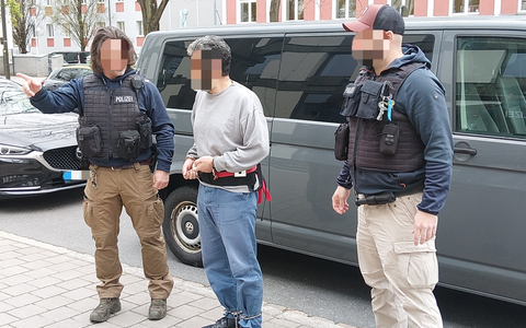 Bundespolizeidirektion München: Red Notice - International gesuchter Schleuser nach Deutschland überstellt - Grenzübergreifende Zusammenarbeit führt zum Erfolg - Foto: presseportal.de
