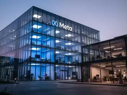 Meta pocht halbes Gründungsteam von KI-Startup Thinking Machines Lab ab - Foto: über boerse-global.de