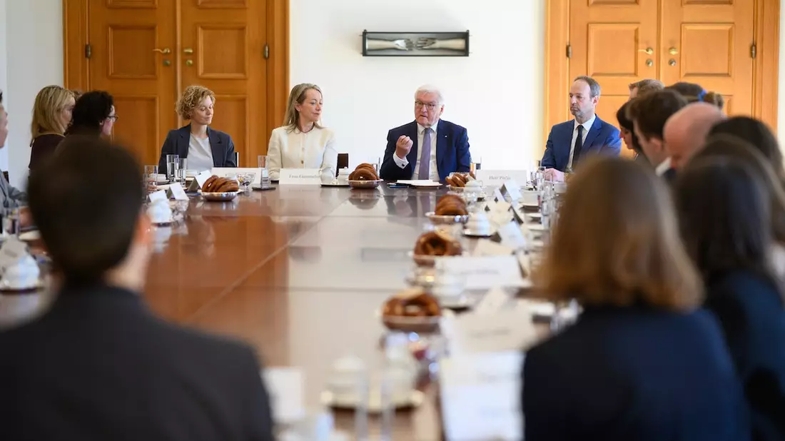 Bundespräsident Steinmeier über Lokalzeitungen: Ganz wichtiges Stück Heimat - Tag des Lokaljournalismus - Bild: presseportal.de