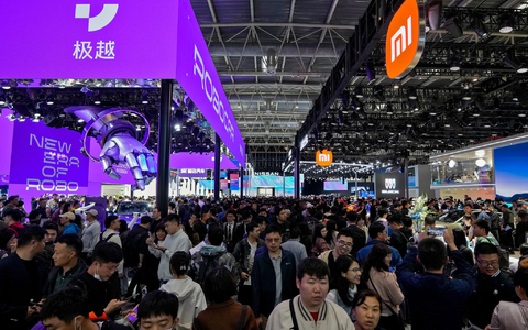 Die Auto China - hier ein Bild aus 2024 - ist Chinas größte Automesse. (Archivbild) - Foto: Andy Wong/AP/dpa