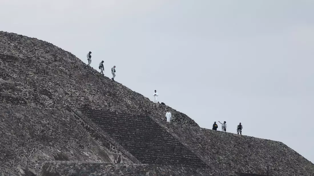 Getötet wurde eine Kanadierin, 13 weitere Touristen wurden verletzt. - Bild: Eduardo Verdugo/AP/dpa