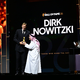 Dirk Nowitzki gehört nun zur Hall of Fame des Basketball-Weltverbandes. - Foto: Sebastian Gollnow/dpa