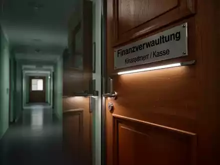 Beuren schließt Finanzamt für interne Abstimmung - Foto: über boerse-global.de