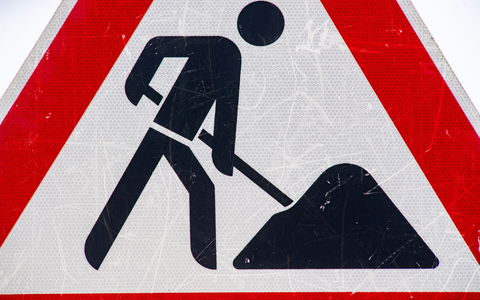 Mehr Geld für Straßen und Brücken stößt auf große Zustimmung in Deutschland. (Symbolbild) - Foto: Stefan Sauer/dpa