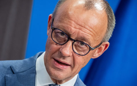 Bundeskanzler Friedrich Merz wird zum Abschluss des Petersberger Klimadialogs erwartet. (Archivbild) - Foto: Michael Kappeler/dpa