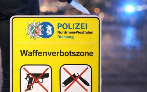 POL-DU: Hamborn: Genehmigung für eine Waffen- und Messerverbotszone auf dem Hamborner Altmarkt liegt vor - Foto: presseportal.de