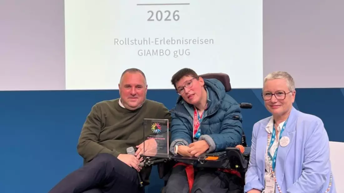 Gelebte Teilhabe in der Pflege: Korian Stiftung zeichnet Rollstuhl-Erlebnisreisen GIAMBO mit Stiftungsaward für Vielfalt und Respekt in der Pflege 2026 aus - Bild: presseportal.de