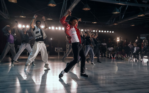 Jaafar Jackson spielt in seiner ersten Filmrolle den «King of Pop» - seinen Onkel Michael Jackson. - Foto: Glen Wilson/UPI - Lionsgate/dpa