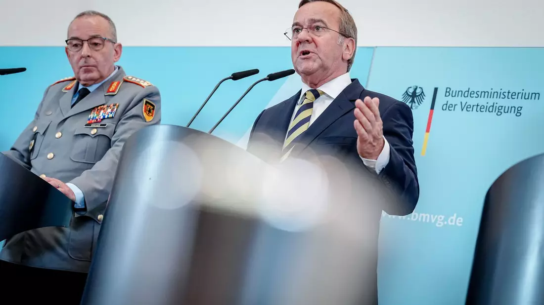 Die Bundeswehr soll der Strategie aus dem Hause Pistorius zufolge vermehrt auch Aufgaben innerhalb der Nato übernehmen.  - Bild: Kay Nietfeld/dpa