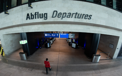 Mehr als 50 Airlines werden künftig im Terminal 3 abgefertigt.  - Foto: Boris Roessler/dpa