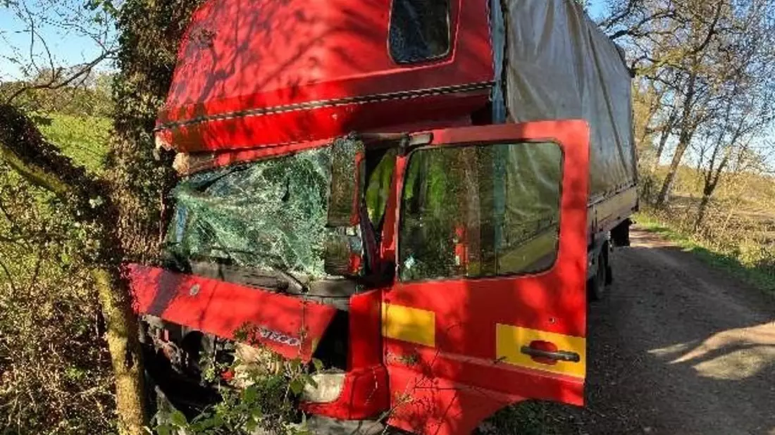 POL-ROW: ++ Mit fast 3 Promille gegen den Baum ++ Einbruch im Gemeindehaus Oerel ++ Sachbeschädigung am Integrationskindergarten ++ Alkoholisiert auf der Autobahn ++ - Bild: presseportal.de