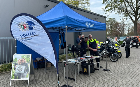 POL-WES: Hamminkeln - Die Polizei als Aussteller bei Kick-Off Veranstaltung 2026 - Foto: presseportal.de