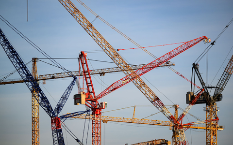 Die Bundesregierung halbiert ihre Konjunkturprognose. - Foto: Robert Michael/dpa