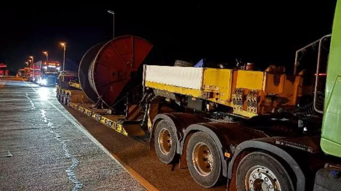 POL-OS: Sattelzug fast doppelt so schwer unterwegs - Schwerpunktkontrolle auf der A 1 - Bild: presseportal.de