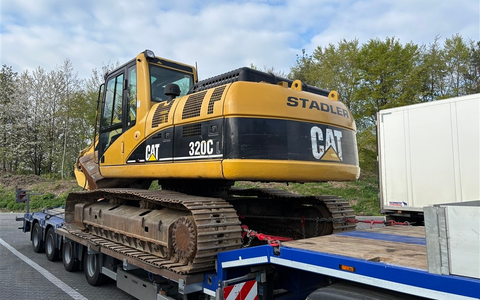POL-PPTR: Sondertransporte überschreiten erlaubte Maße - Weiterfahrt 2-mal untersagt - Foto: presseportal.de