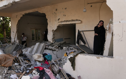 Zwischen Israel und dem Libanon gilt eine Waffenruhe - doch es gibt Hinweise, dass sie wackelt.(Archivbild) - Foto: Hassan Ammar/AP/dpa