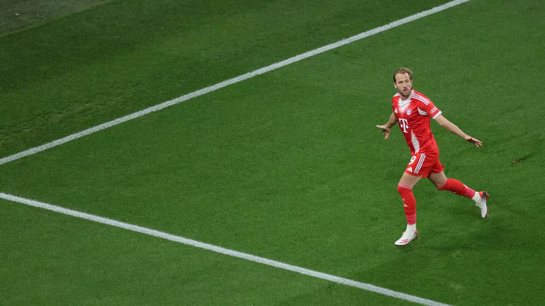 Harry Kane feiert sein Tor zum 1:0. - Bild: Rolf Vennenbernd/dpa