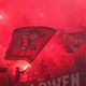 Die Fans sorgten für heiße Atmosphäre. - Foto: Rolf Vennenbernd/dpa