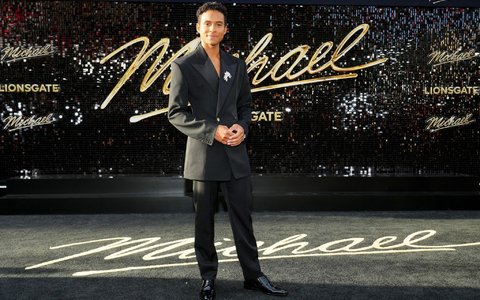 Jaafar Jackson (hier bei einer Filmpremiere in Los Angeles) spielt in «Michael» seinen 2009 gestorbenen Onkel Michael Jackson. (Archivbild) - Foto: Jordan Strauss/Invision/AP/dpa