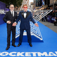 Elton John und sein Mann David Furnish bei einer «Rocketman»-Präsentation im Mai 2019 in London. (Archivbild) - Foto: Frank Augstein/AP/dpa