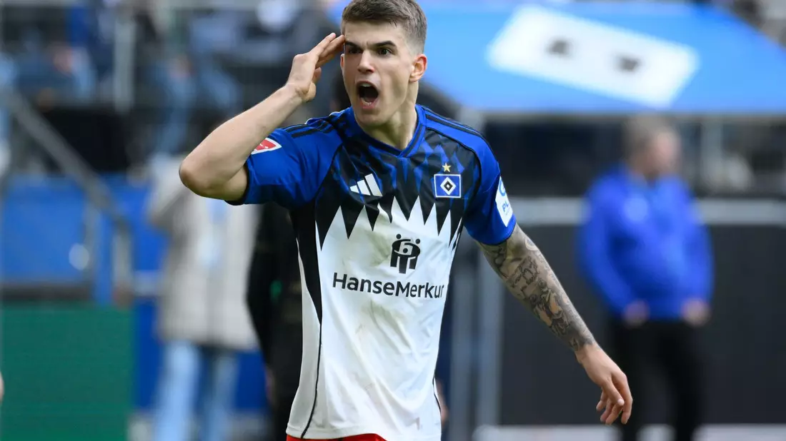 Der verletzte Luka Vuskovic fehlt dem HSV im Abstiegskampf sehr. (Archivbild) - Bild: Gregor Fischer/dpa