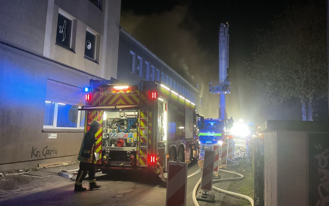 FW-DO: Großbrand in südlicher Innenstadt in einem leerstehenden Gebäude - Einsatzmaßnahmen dauern noch an - Foto: presseportal.de