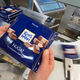 Ritter Sport streicht Stellen. (Archivbild) - Foto: Marijan Murat/dpa