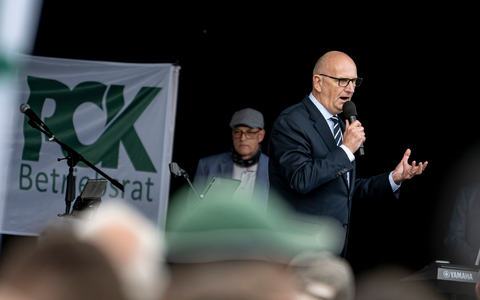 Brandenburgs Ministerpräsident Dietmar Woidke (SPD) kritisiert die Ankündigung Russlands, kein Öl mehr aus Kasachstan durch die Pipeline Druschba zur PCK-Raffinerie in Schwedt zu leiten. - Foto: Fabian Sommer/dpa