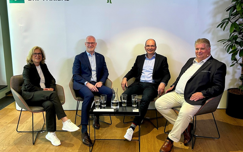 Roundtable zur Zukunft des Automarkts: Technologischen Fortschritt, Kundenerlebnis und Preis-Leistungs-Verhältnis zusammen denken - Foto: presseportal.de