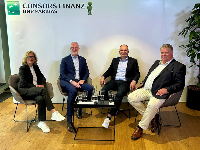 Roundtable zur Zukunft des Automarkts: Technologischen Fortschritt, Kundenerlebnis und Preis-Leistungs-Verhältnis zusammen denken - Foto: presseportal.de